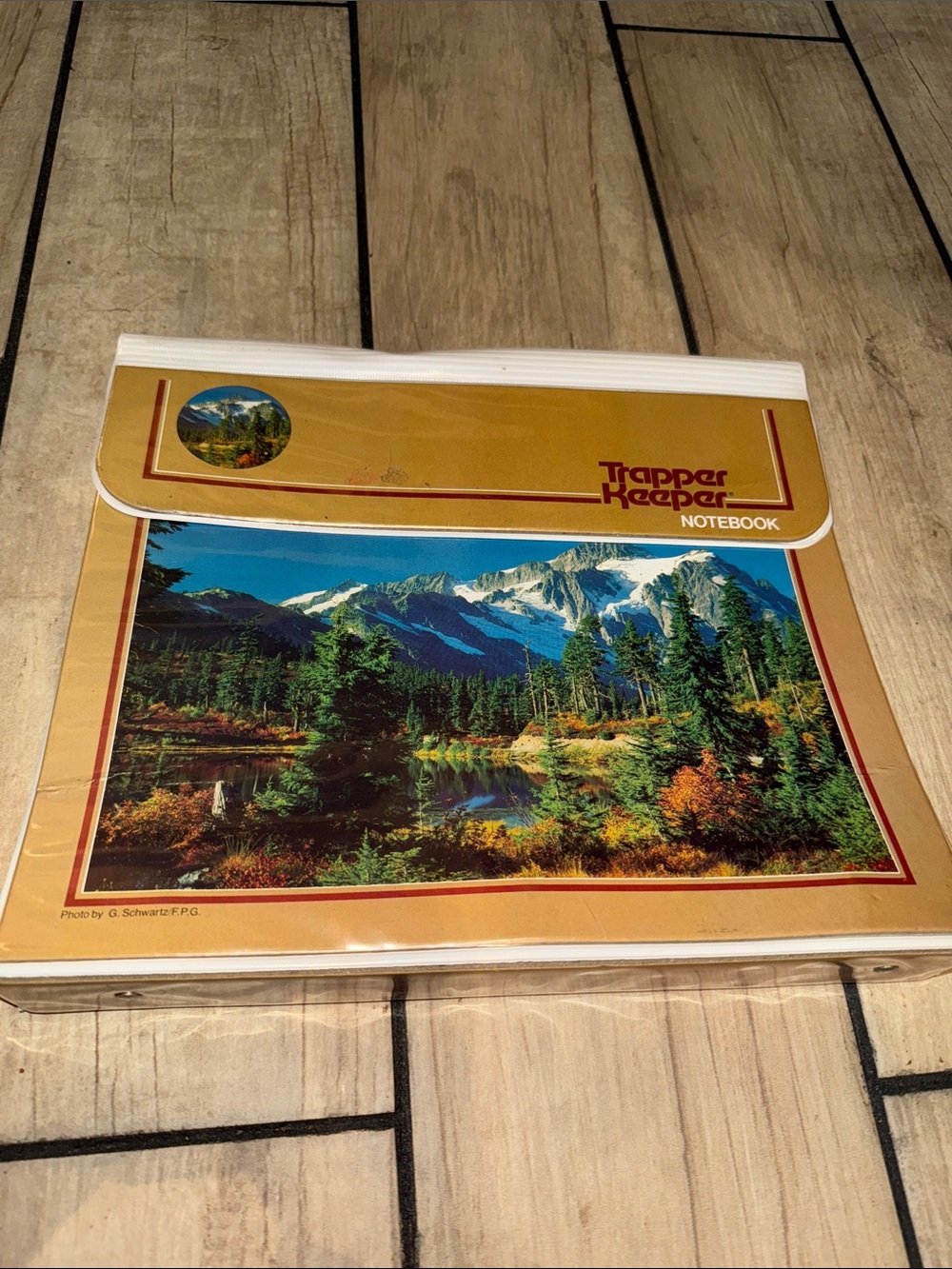 1980s trapper keeper Scenic Notebook Folder vintage